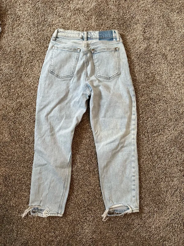 Abercrombie Jeans - Image 2