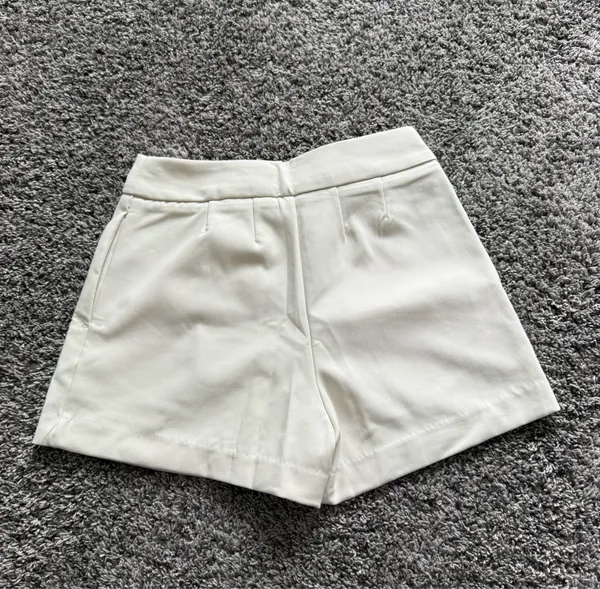 a new day White High-Waist Tailored Shorts - Image 2