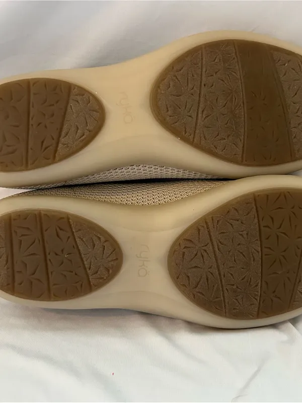 Ryka Women's Knit Ballet Flat in Light Beige 9.5w - Image 7