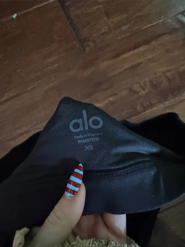 ALO Yoga Black Strappy Sports Bralette - Image 3