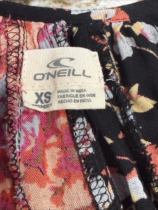 O’Neill women’s floral wrap top size XS - Image 5