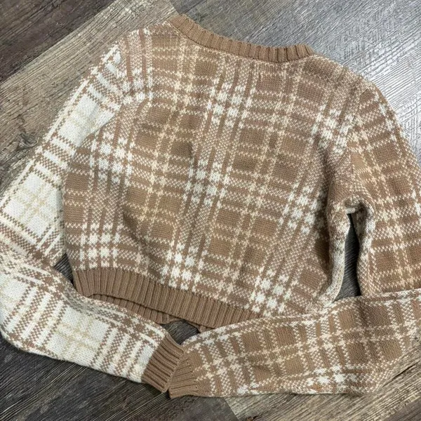hollister cropped cardigan with buttons‎ - Image 3