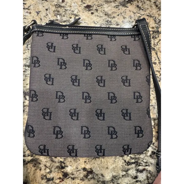 Dooney Bourke Messenger Crossbody Shoulder Bag Logo Canvas Leather‎ - Image 3