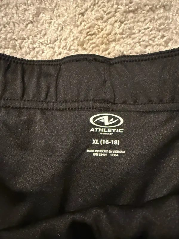 athletic works shorts Black Size XL - Image 3