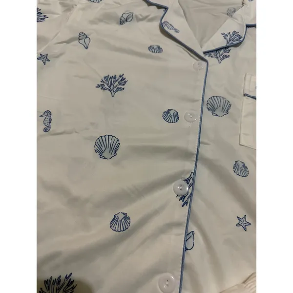 NIB- Blue Seashell Coastal Pajama Set Short Sleeve Button Down Shorts Size M - Image 3