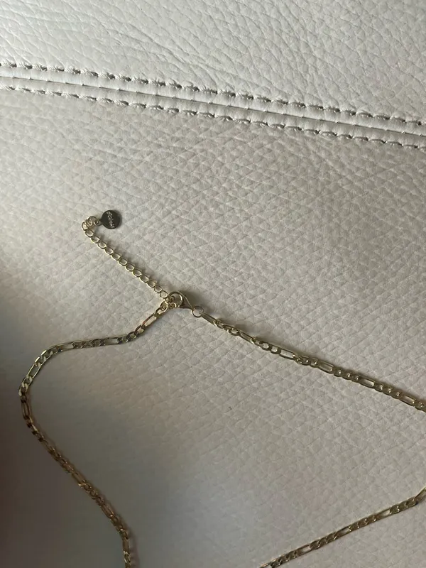 Gold link chain necklace - Image 3