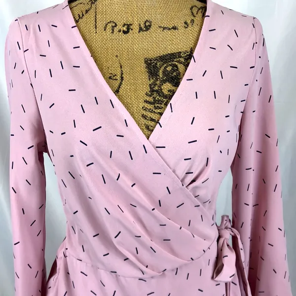 Petalroz dress faux wrap dusty rose & black Size S NWT Price is Firm - Image 2