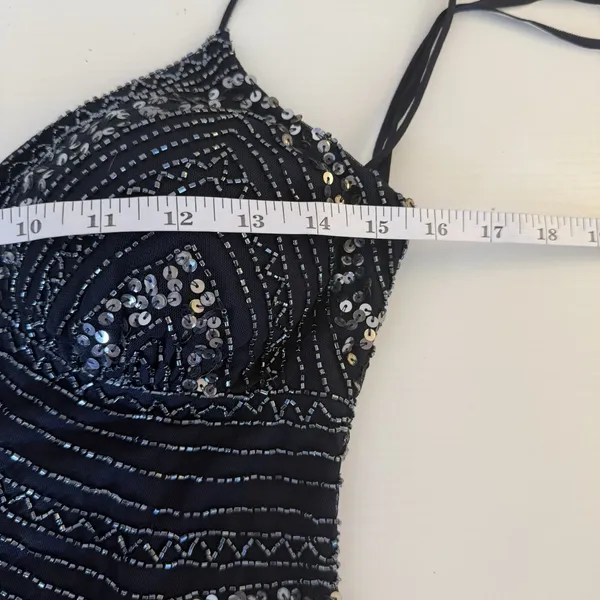 Marina V-Neck Beaded Navy Blue Formal Gown Size 6 Prom Hoco Ball Gala Retail$230 - Image 13