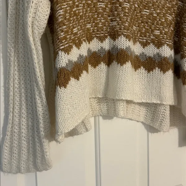 Mock neck cream sweater with brown and grey pattern Size XL - Image 3