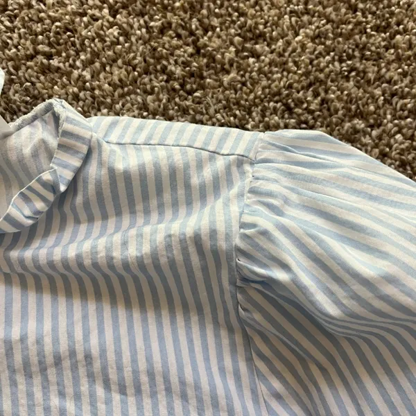 H&M Blouse Long Sleeve Ruffled Collar and Hem Blue Vertical Stripes Zip Small - Image 4