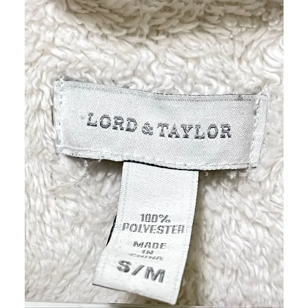 Lord & Taylor White Plush Luxury Robe Size S/M - Image 5