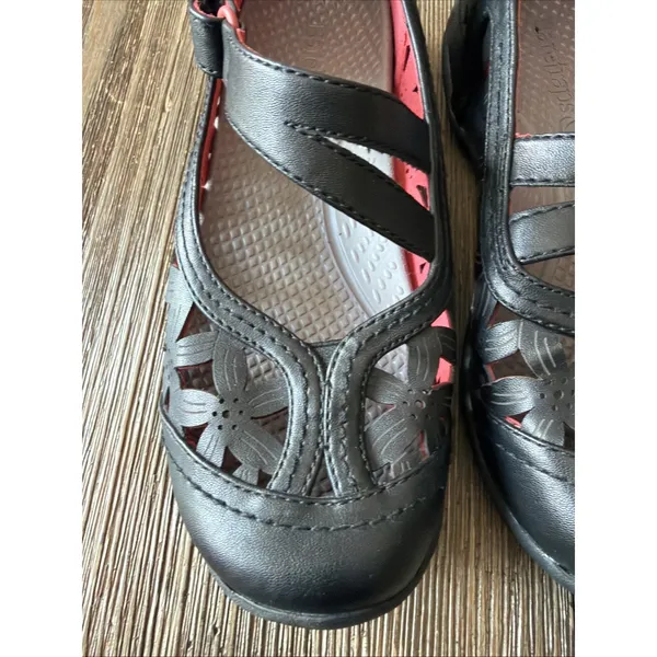 Baretraps Women's Size 5 Ferra Mary Jane Flower Lasercut Comfort Flats Black - Image 3