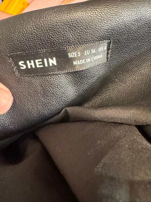 SHEIN Cropped Racing Jacket Womens Small Black Cream Blue Faux Leather Moto Bike - Image 5