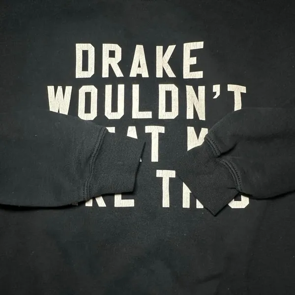 Gildan Drake Treat Me Like This Sweatshirt Small Distressed Graphic Crew Y2K Streetwear - Image 4