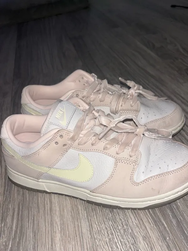 Kith Women’s Blush Pink & White Low-Top Sneakers - Image 2