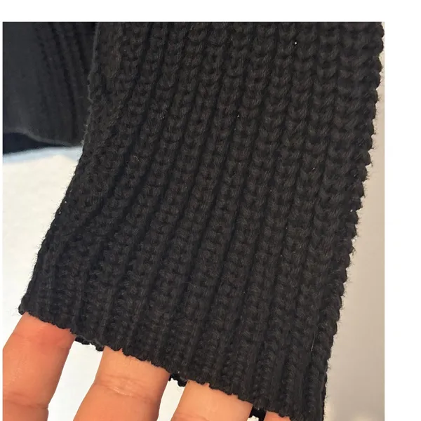 L.L. Bean Vintage Women's Size Small Black Chunky Rib Knit Turtleneck Sweater - Image 4