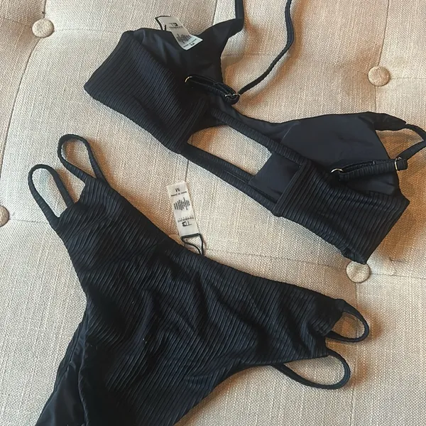Tinibikini‎ Black Ribbed Two Piece Bikini Set Size Medium - Image 6