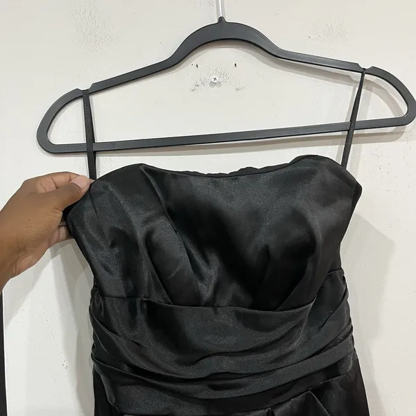 David’s Bridal Formal Bridesmaid Strapless Black Satin Dress Size 4 Pockets - Image 4