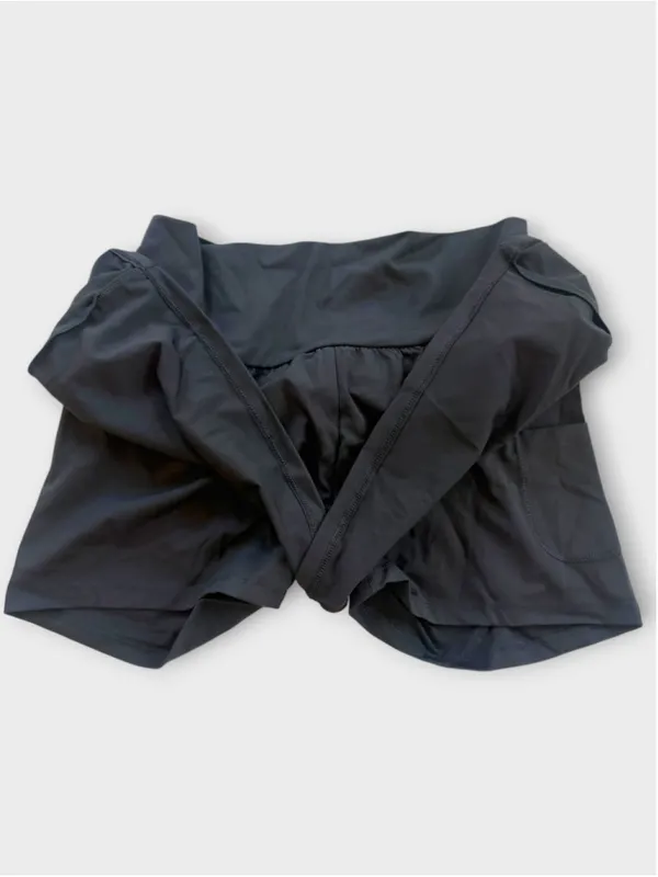 Size L Halara SoftlyZero Airy Super High Waisted 2-in-1 Yoga Shorts Black - Image 3