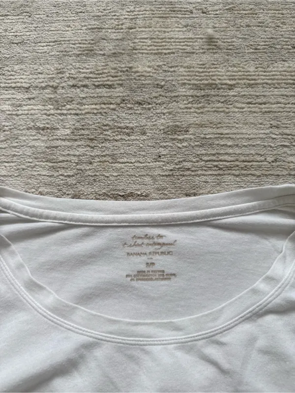 Banana Republic White Long-Sleeve Scoop Neck Top (Size Small) - Image 4