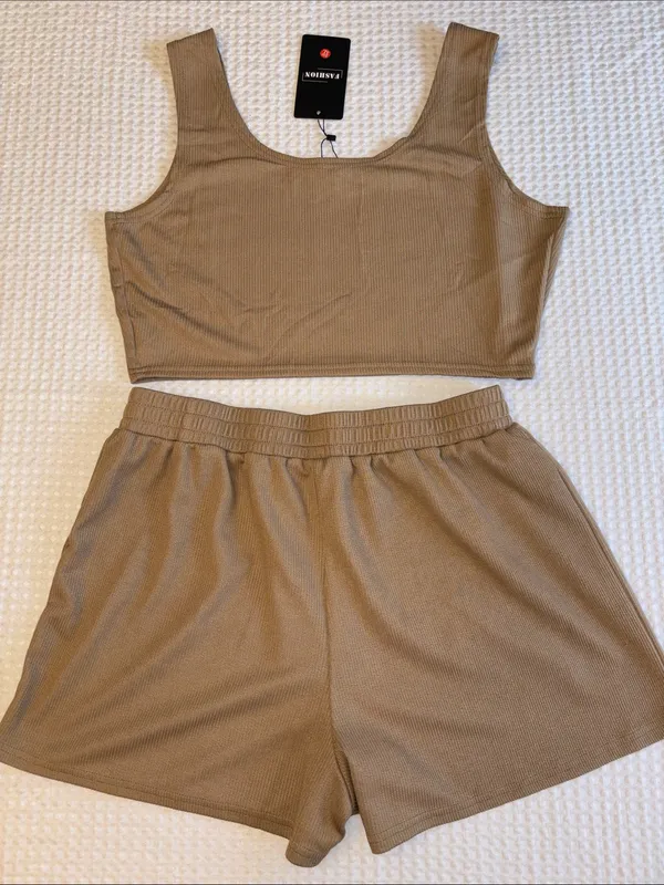 NEW Set! XL Ribbed Scoop Neck Crop Top & Elastic Waist Shorts Set Tan - Image 13
