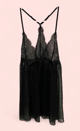 Victoria’s Secret NWT black lace sexy top lingerie sz M - Image 2