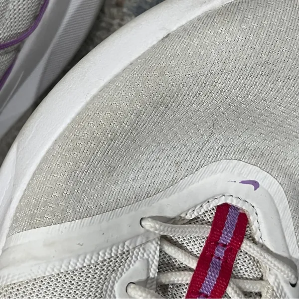 FINAL PRICE Nike Women's White and Purple Athletic Shoes - Image 9