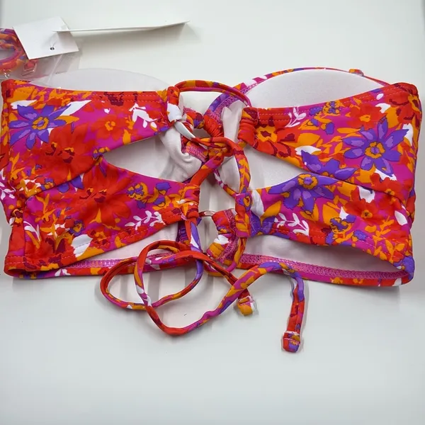 Hula Honey Floral Bandeau Bikini Top Cutout Orange Red‎ HHBBB161 Juniors M NWT - Image 3