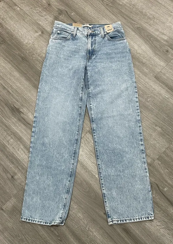 Levi’s Wide-Leg Baggy Jeans 94 - Image 3