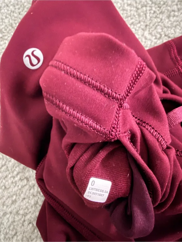 Lululemon Wunder Train High-Rise Short 6" size 0 garnet - Image 5