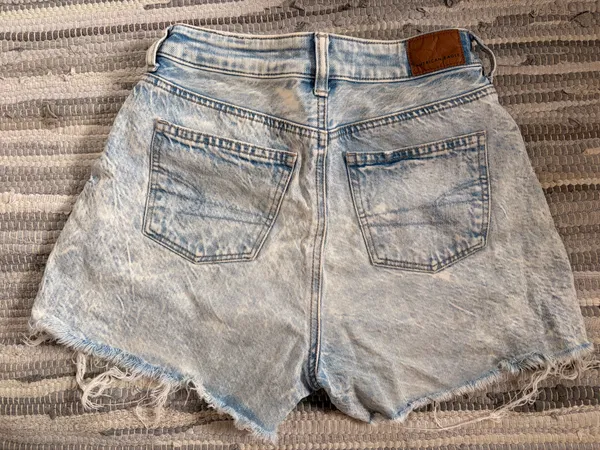 American Eagle Outfitters Mom Jean Shorts - Image 2