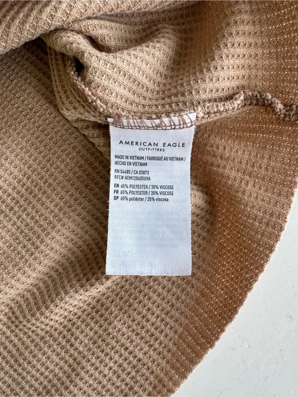 American Eagle Outfitters Tan Waffle Knit Henley Long Sleeve Top Size Large - Image 5
