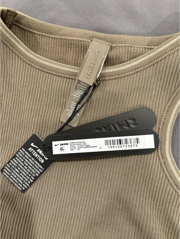 NIKE x SKIMS ribbed racer front tank - Image 3