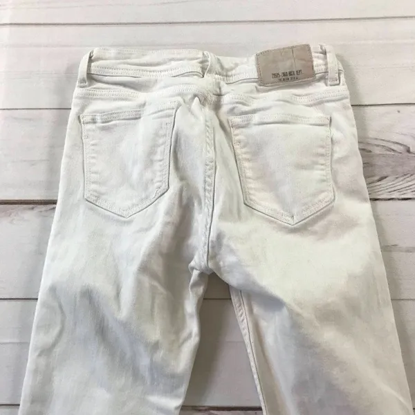 ZARA Women Basic White Denim Straight Fit Jeans - Image 5