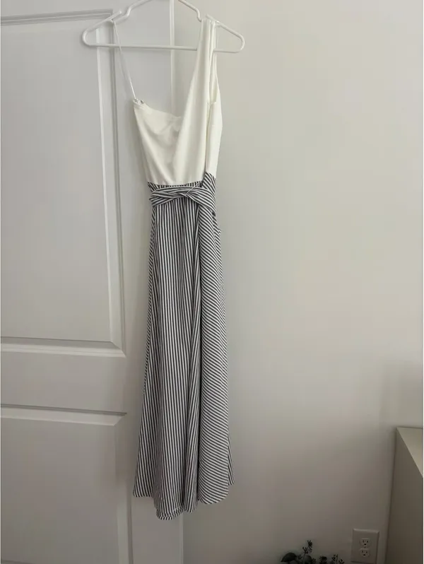 One - Image 4