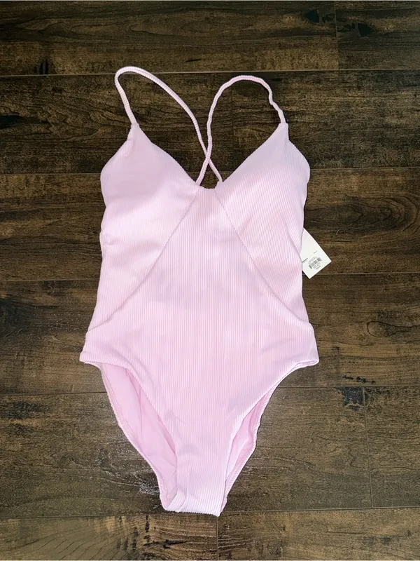 NWT SO Baby Pink Ribbed V-Neck One Piece Swimsuit - Image 3