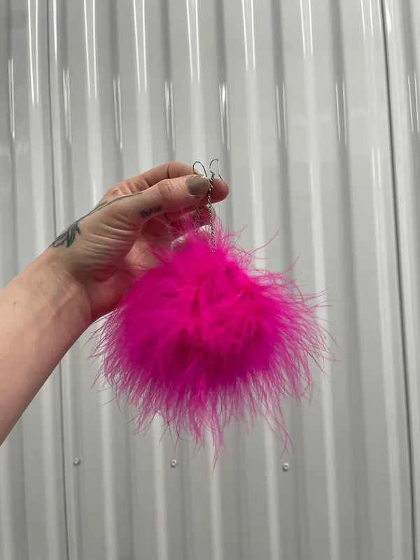 NEW Britts Blossoms Pink Feather Dangle Earrings - Image 4