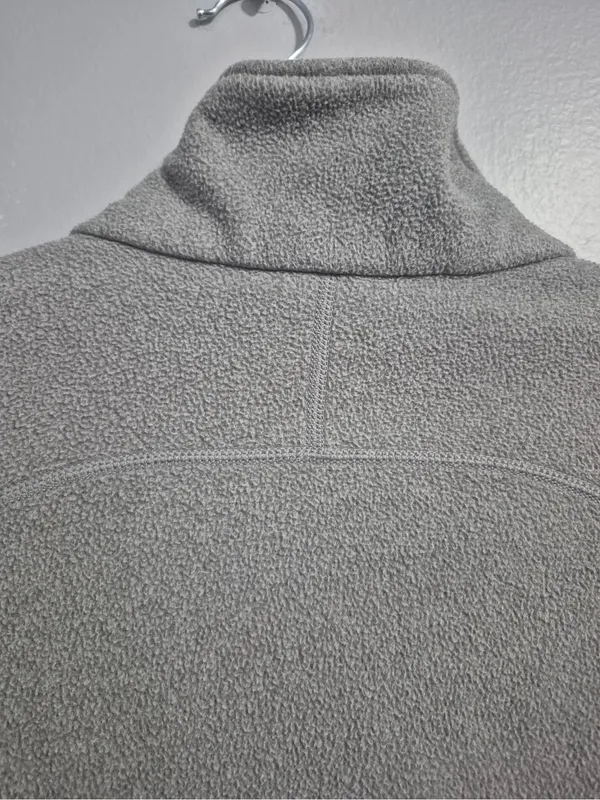 Patagonia women’s Emmilen long sleeve grey rei outdoors Jacket size small - Image 9