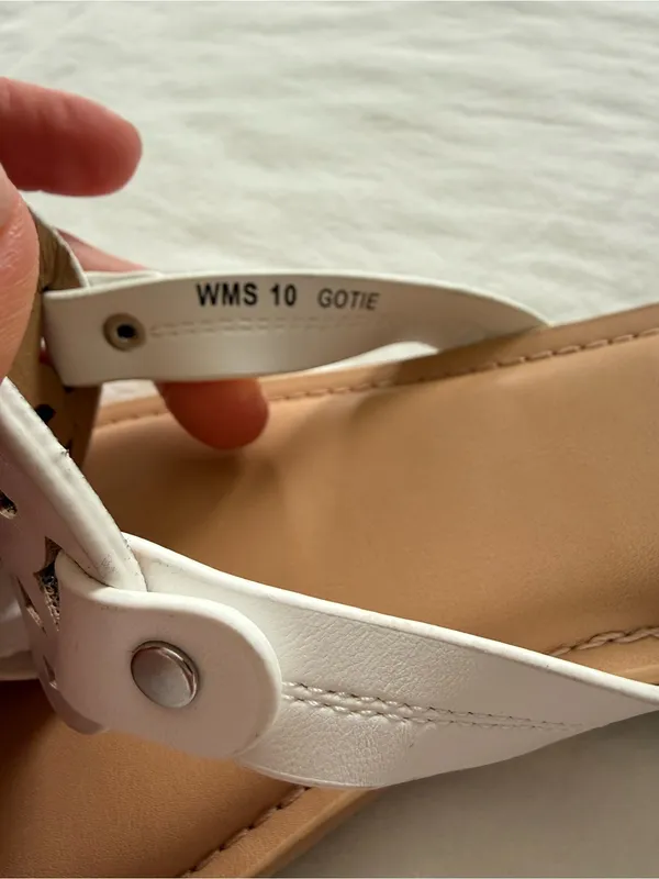 Dolce Vita Gotie White Cutout Thong‎ Sandals Women’s Size 10 - Image 3
