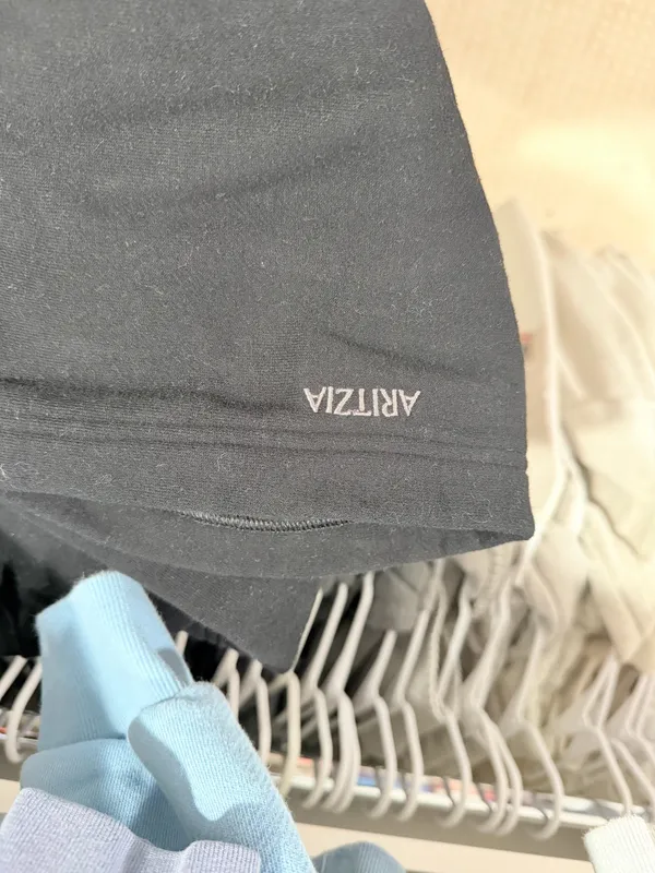 Aritzia Sweatshirt TNA Cozy - Image 3