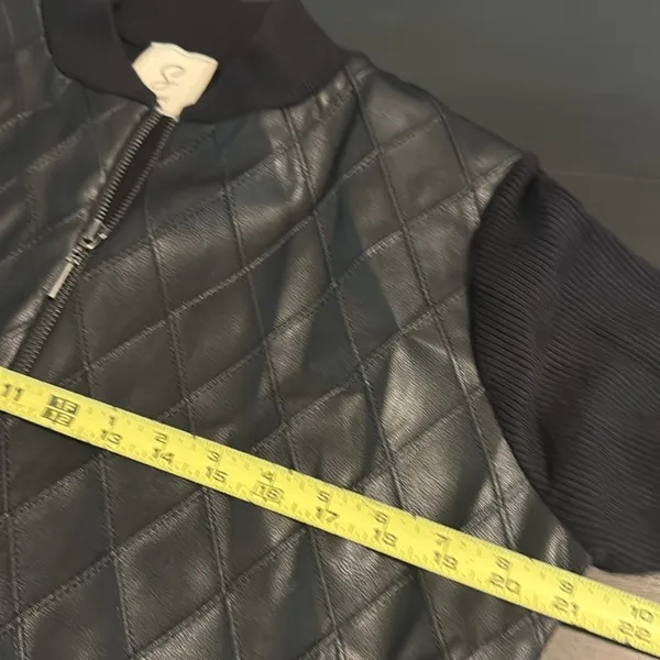 Sioni‎ Black Quilted Faux Leather Knit Bomber Jacket Sweater Large - Image 3