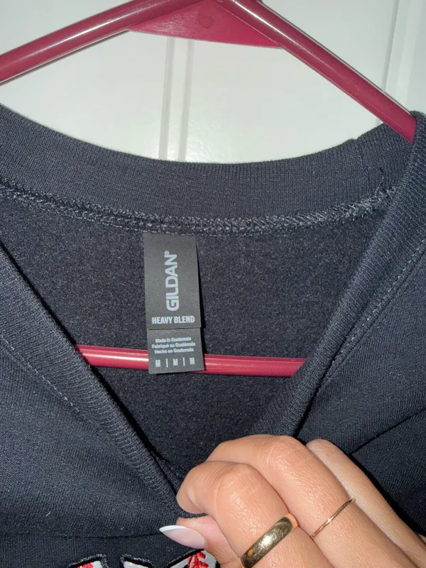 Gildan Embroidered sweatshirt - Image 3