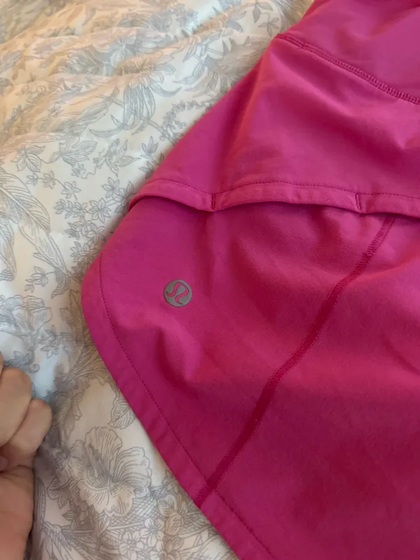 Lululemon Speed Up Shorts High-Rise 2.5" Sonic Pink - Image 4