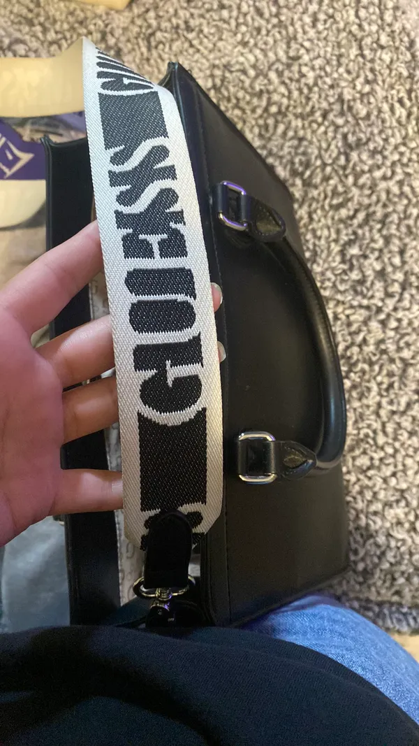 Guess Purse Black - Image 2