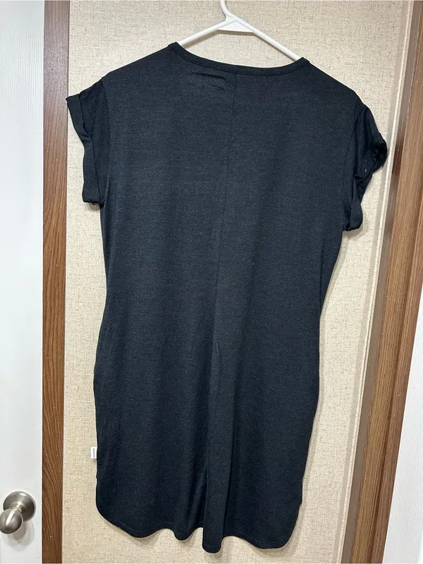 Magellan Outdoors Black Short Sleeve Crewneck Pocket Tee shirt dress - Image 3