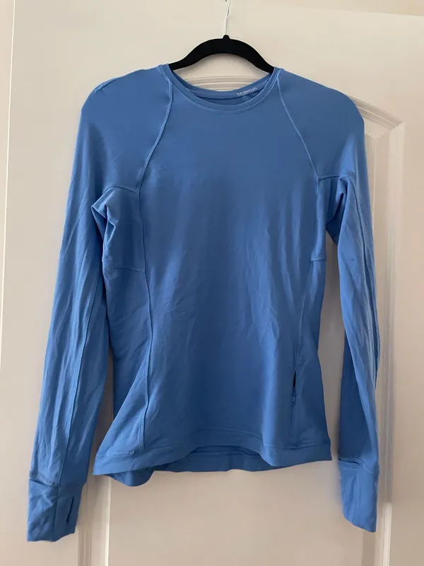 It’s Rulu Lululemon Long Sleeve - Image 2