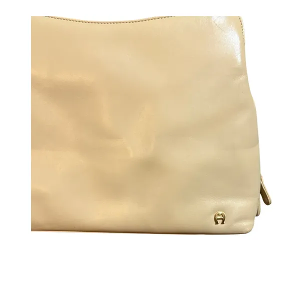 Etienne Aigner Cream Leather Shoulder Bag Gold Hardware Triple Compartment Purse - Image 5