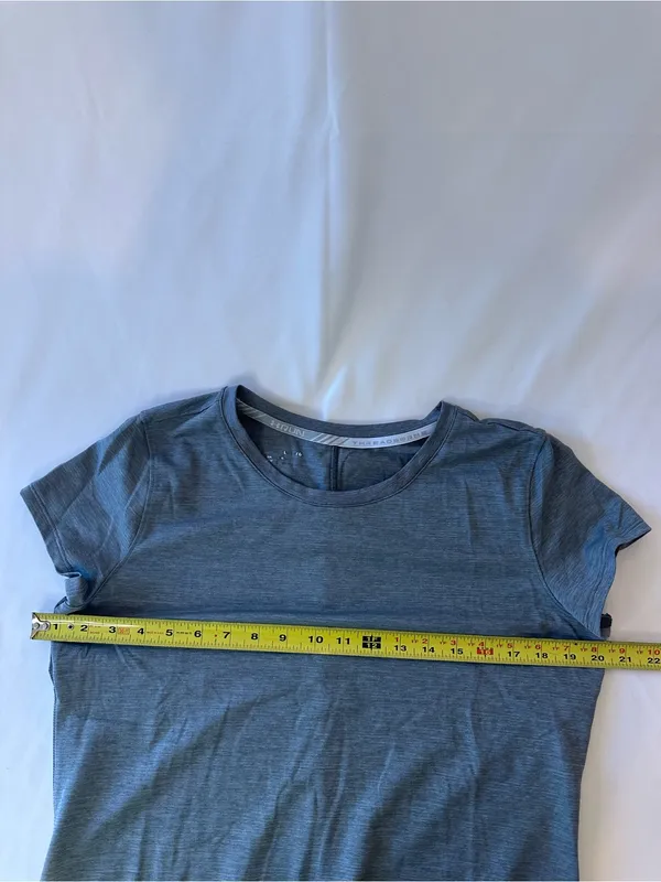 Under Armour Women's Short Sleeve Gray Heather Performance Tee - Image 5