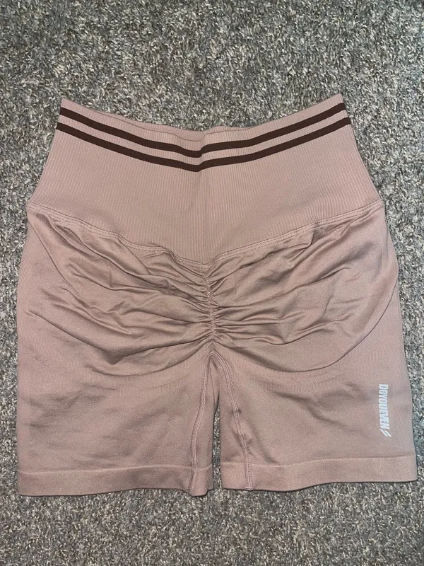 DOYOUEVEN Shorts Scrunch - Image 2