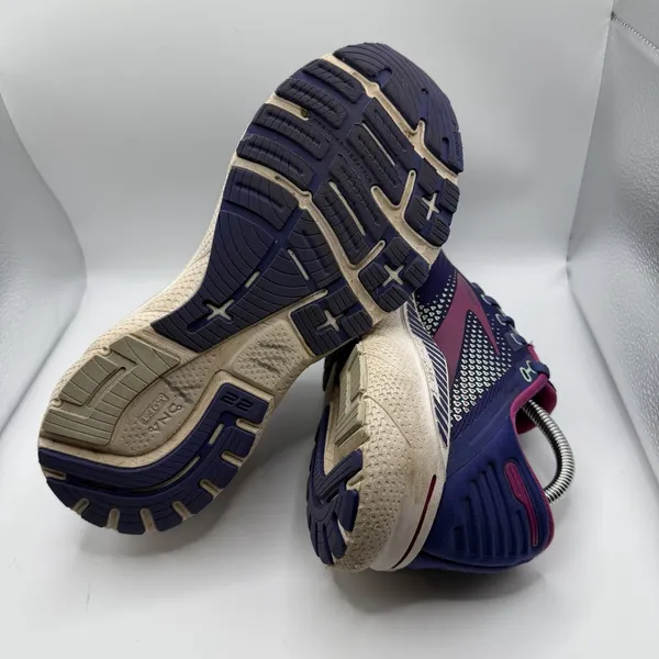 Brooks Adrenaline GTS 22 Womens Running Shoes Size 9 Purple Pink Support Casual - Image 6